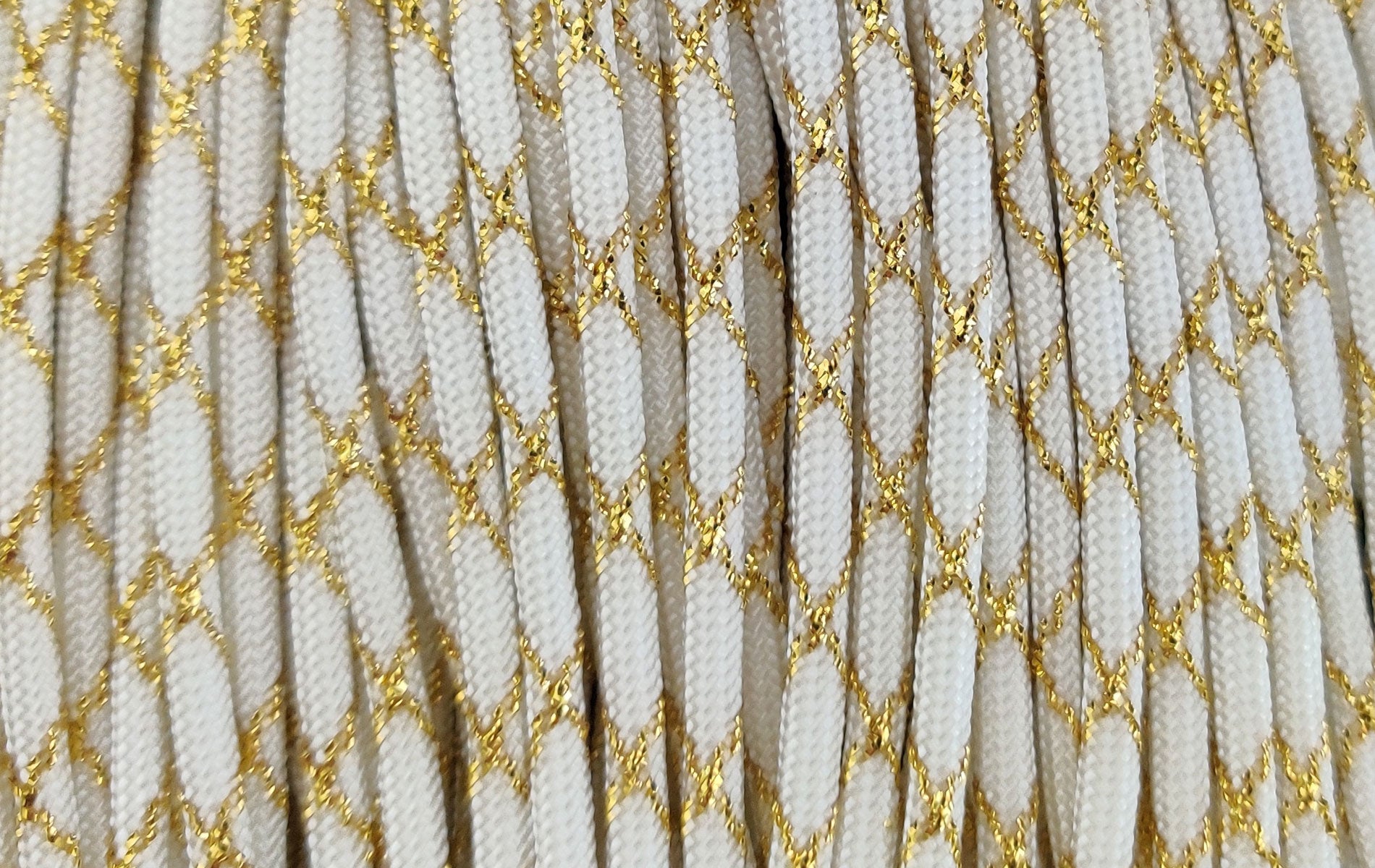 White and Gold Metallic Paracord Mouse Cable