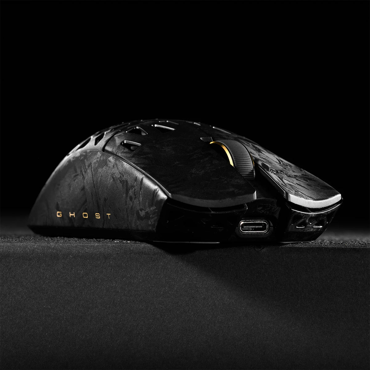 ATK Blazing Sky GHOST Hollow Carbon Fiber Wireless Gaming Mouse ATK Blazing Sky GHOST Hollow Carbon Fiber Wireless Gaming Mouse