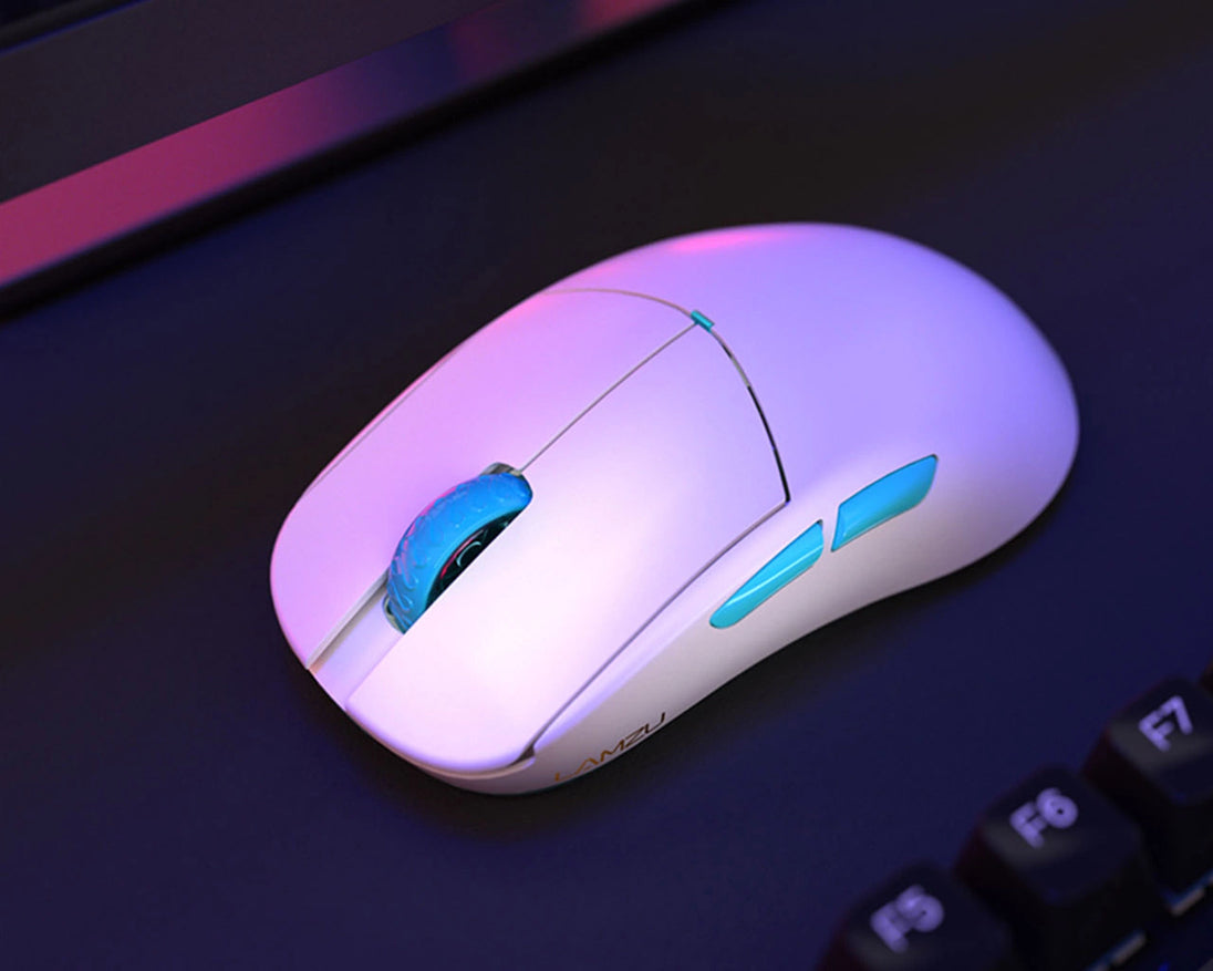 Lamzu Atlantis OG V2 Pro Wireless Gaming Mouse - Polar White (4K compa